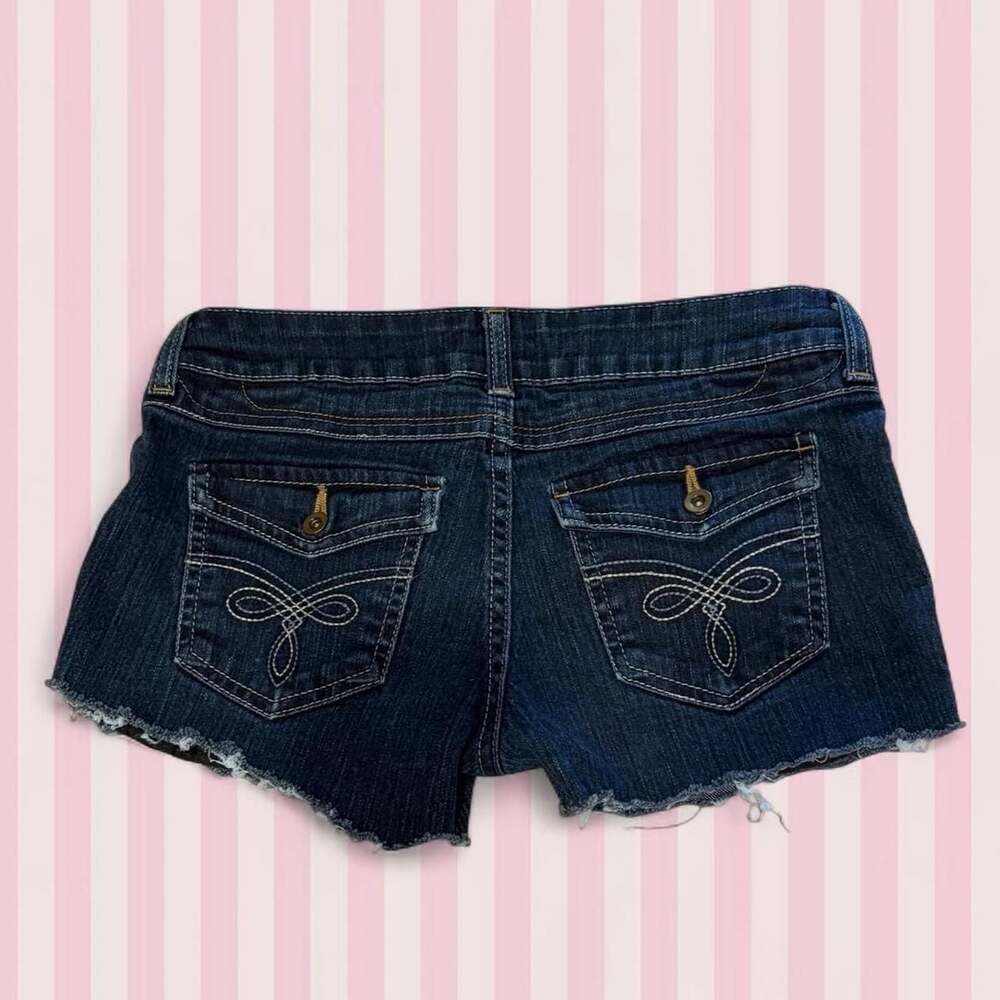 No Boundaries Y2K Dark Wash Low Rise Embroidered Denim Shorts Size 1